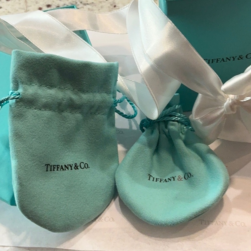 Tiffany Packaging + Storage - Picture 2 of 5